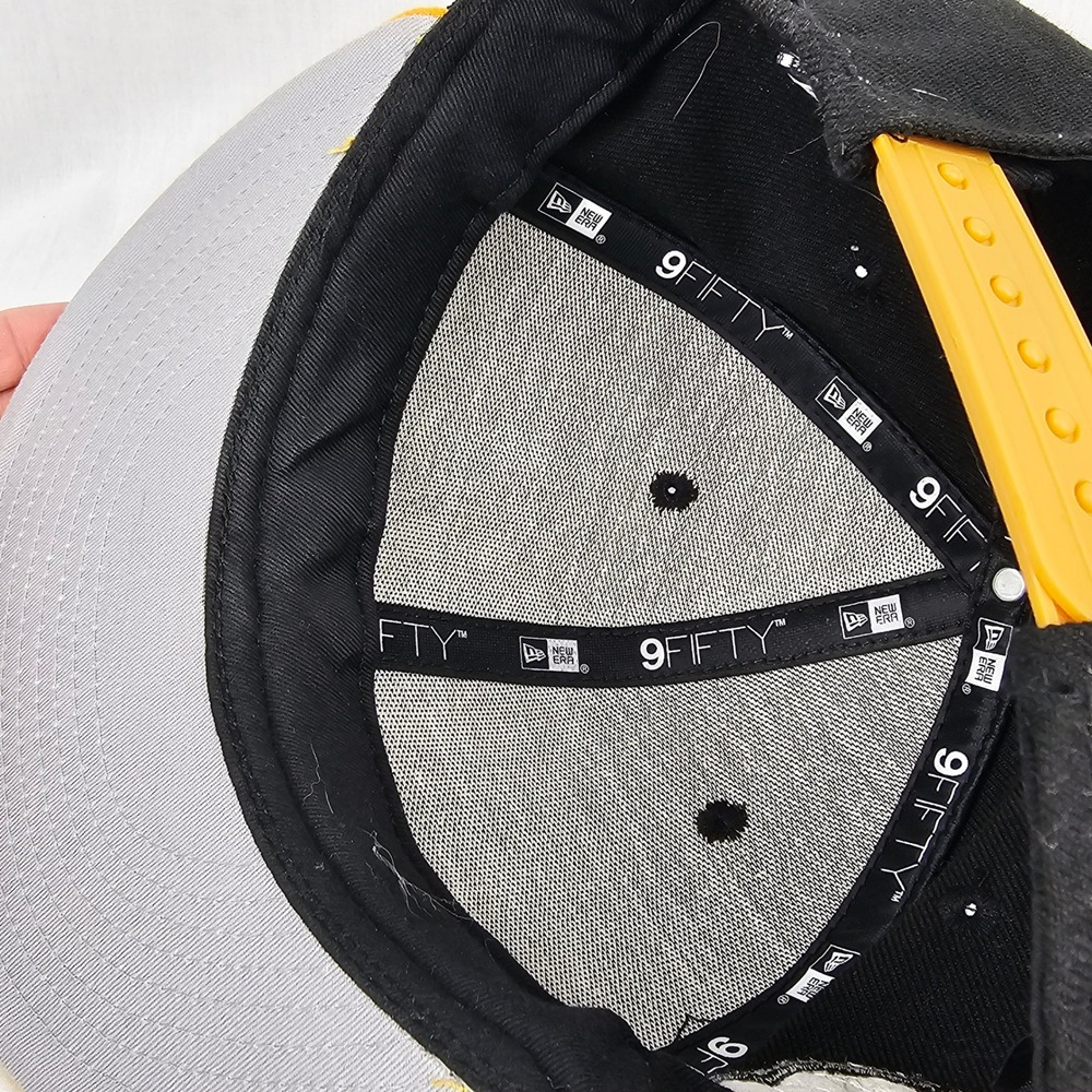 New Era 9FIFTY Boston Bruins NHL Eastern Conference Snapback Hat Black Gold Flat - Picture 9 of 12